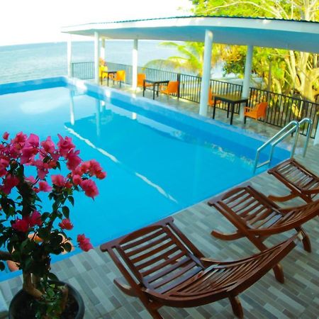 Fx72 Beach Resort Maumere Εξωτερικό φωτογραφία
