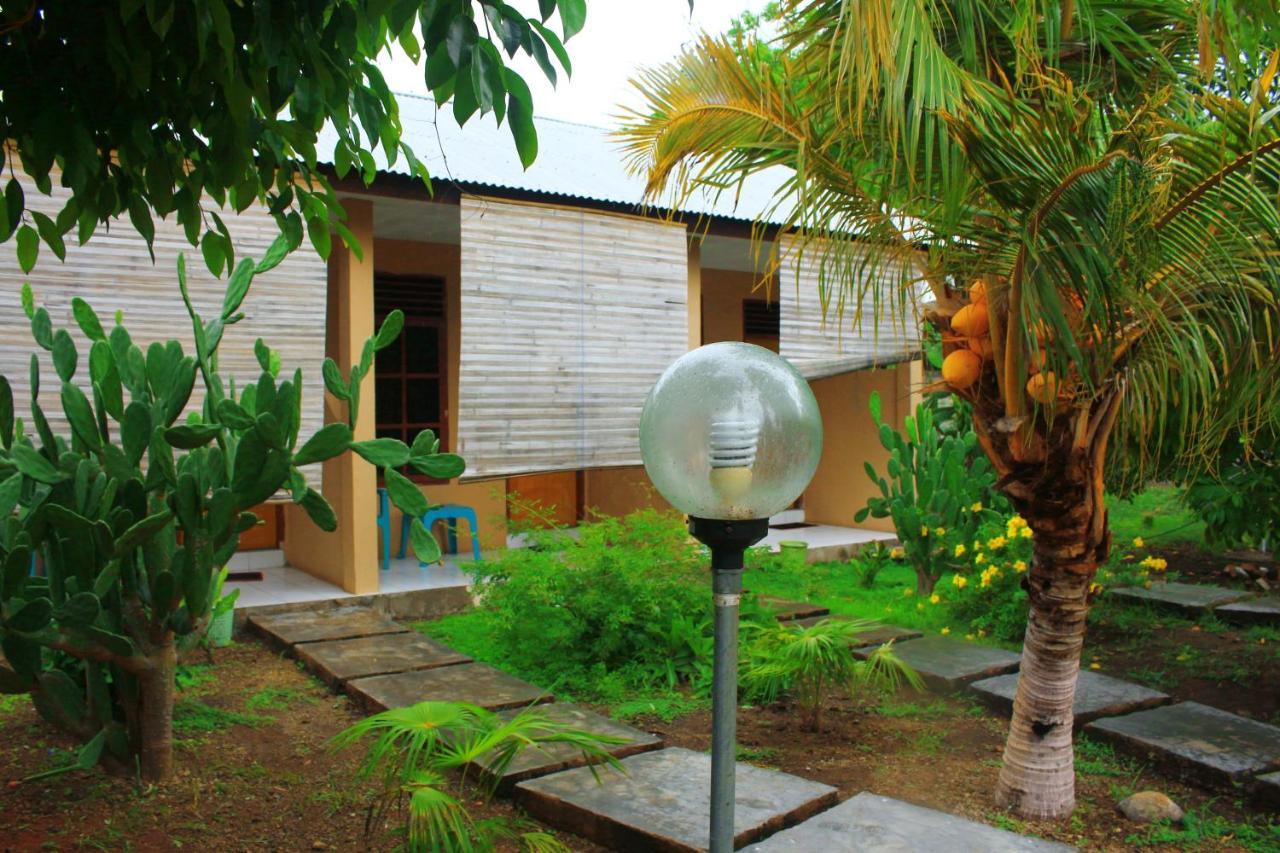 Fx72 Beach Resort Maumere Εξωτερικό φωτογραφία
