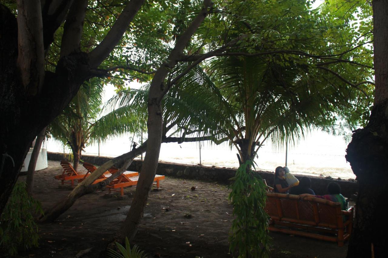 Fx72 Beach Resort Maumere Εξωτερικό φωτογραφία