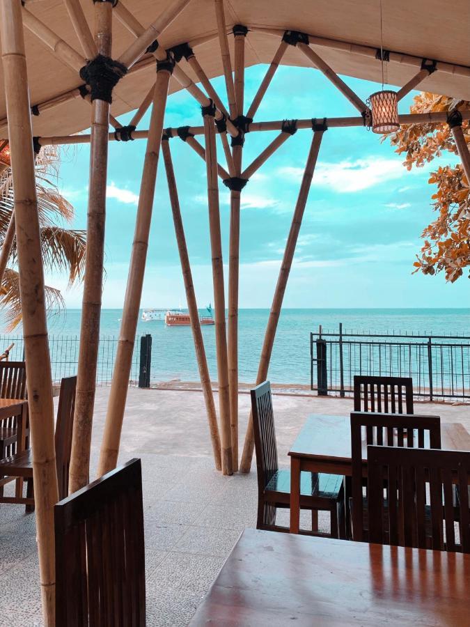 Fx72 Beach Resort Maumere Εξωτερικό φωτογραφία